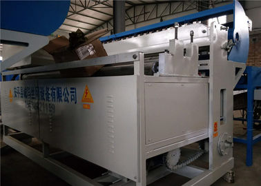 中国 高出力の鶏のおりの溶接機50 x 50 - 200 x 200mmの溶接の開き サプライヤー