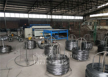 中国 PLCの自動金網の溶接機、電流を通されたワイヤー機械1年の保証 サプライヤー