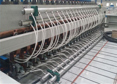 中国 網の溶接機の溶接を補強する電気900KVAは45 - 75回/分を促進します サプライヤー